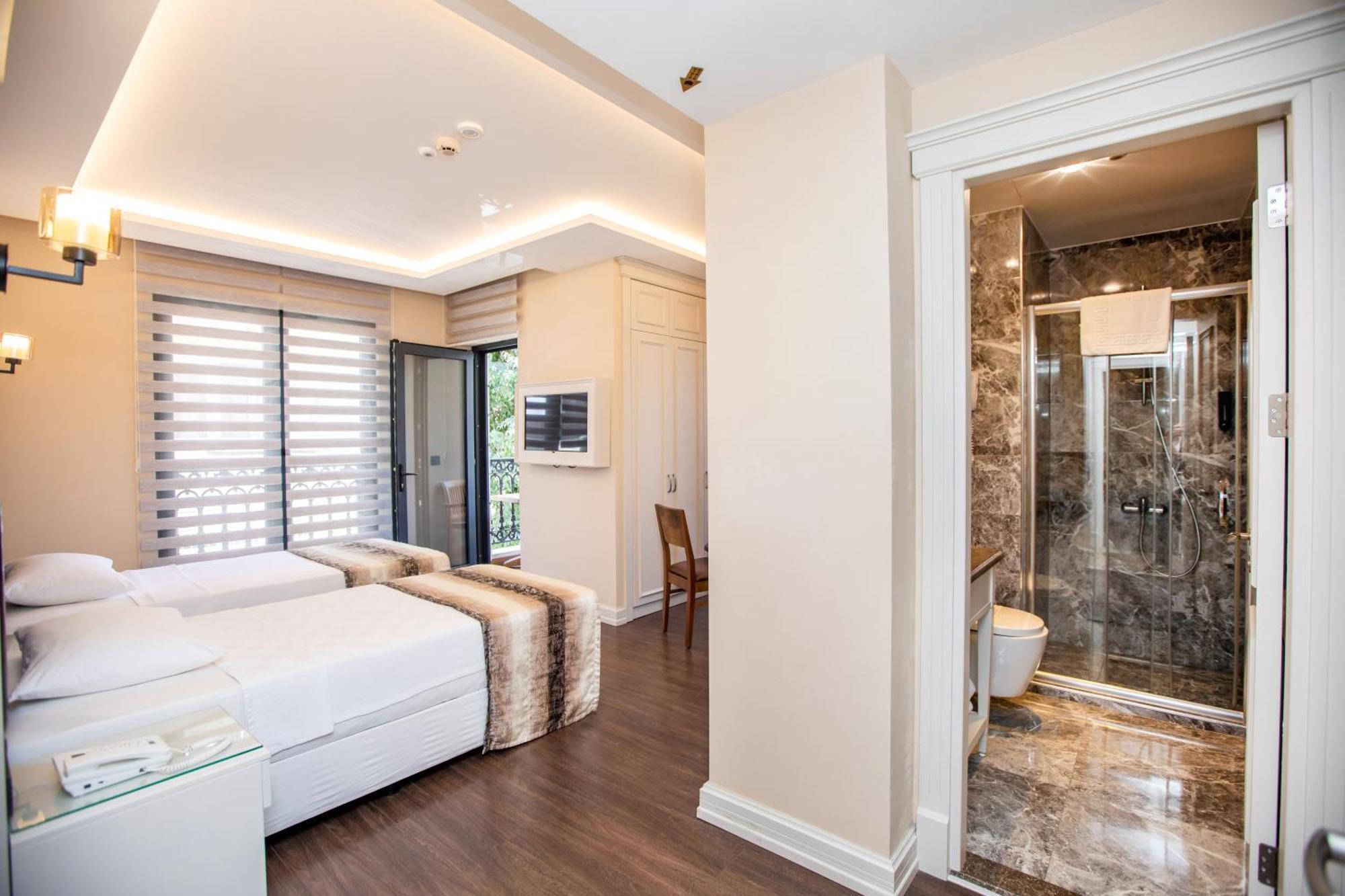 Opatija Hotel Istanbul Bagian luar foto